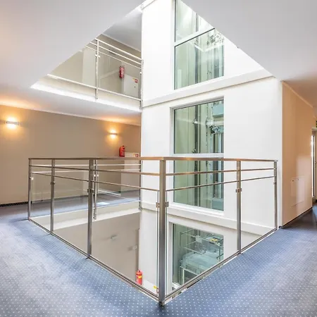 Ambria Promenada Apartament *