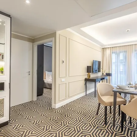 Ambria Promenada Apartament *