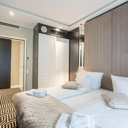 Ambria Promenada * Свиноуйсьце